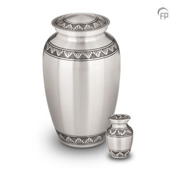 Messing urn