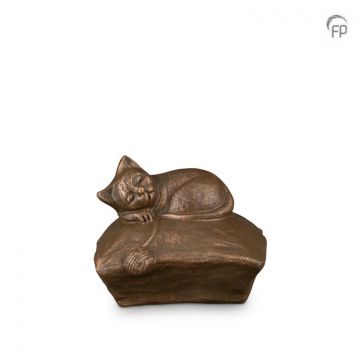Keramische dierenurn slapende kat op een kussen - bronskleurig