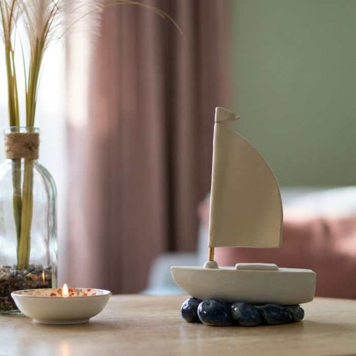 Keramische mini-urn boot