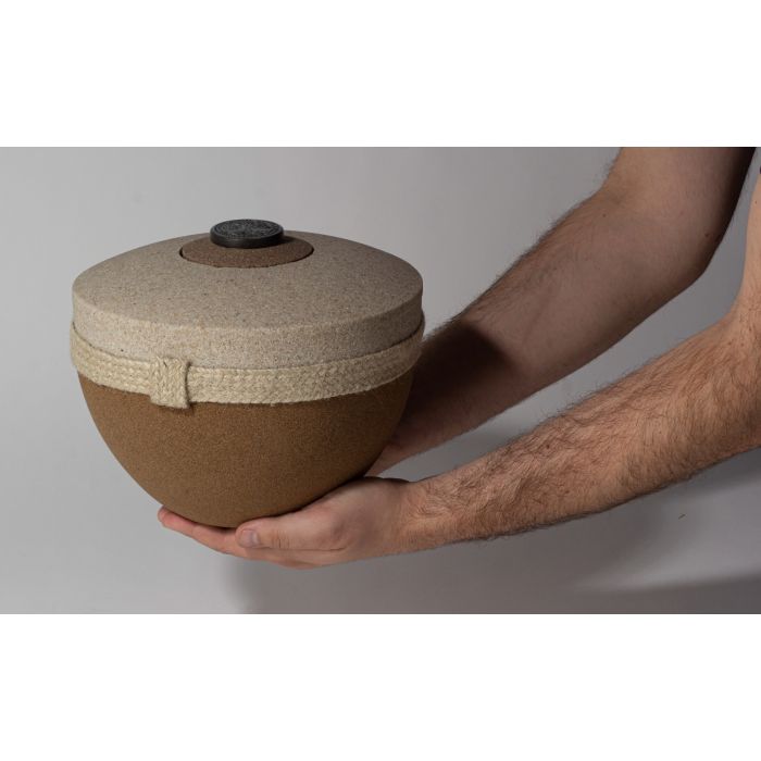 Biologische urn Romana - bruin
