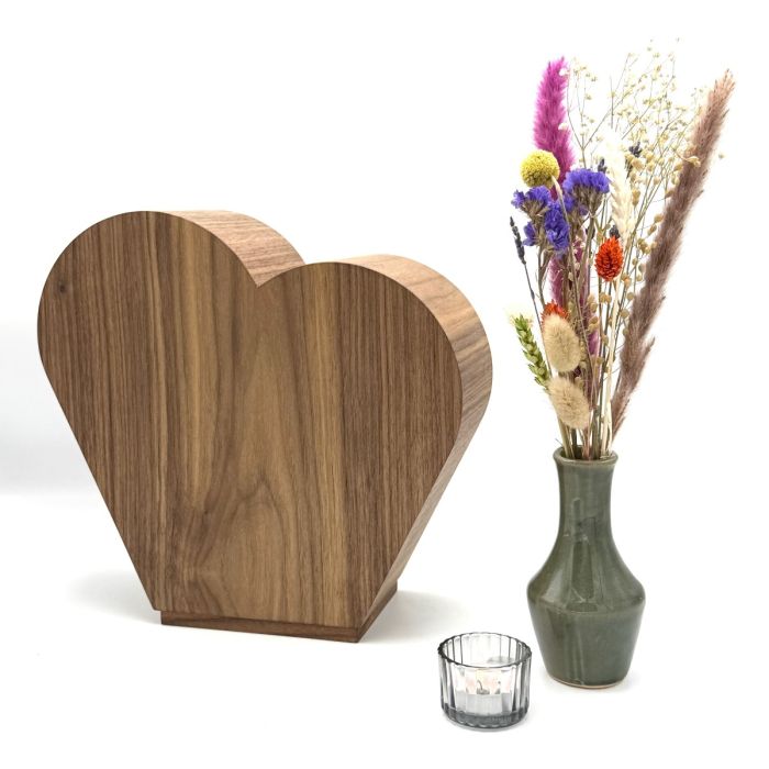 Houten urn hart - notenhout (4.00 L)