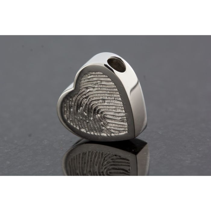 Zilveren ashanger hartvormig met vingerafdruk (15 mm)