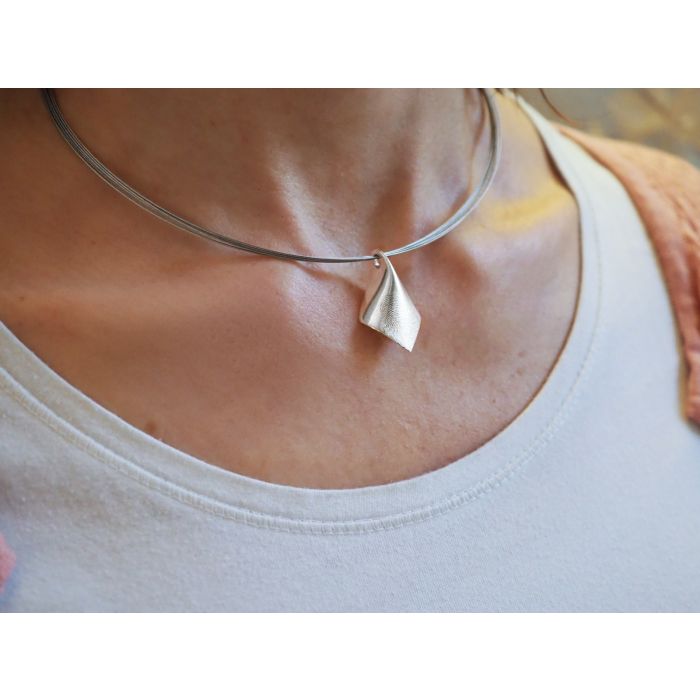 Zilveren hanger doek groot met vingerafdruk (29 x 18 mm)