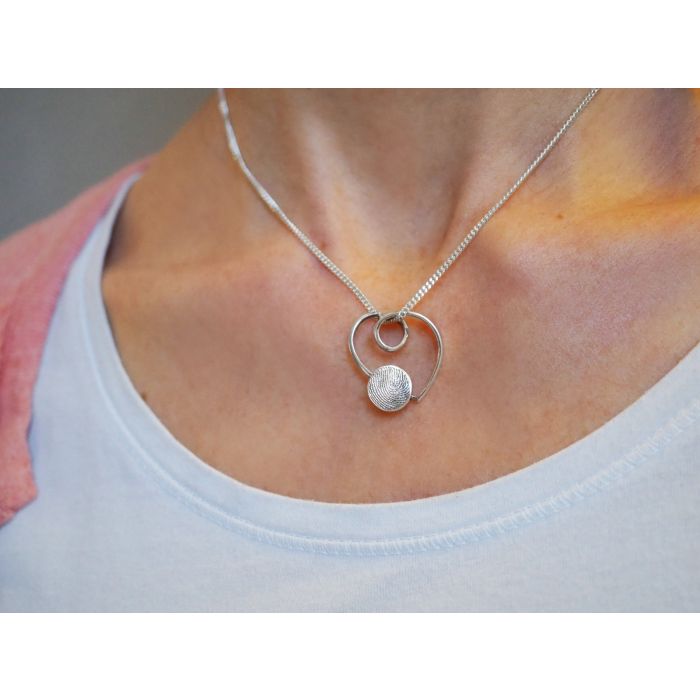 Zilveren hanger hart dun met ronde vingerafdruk