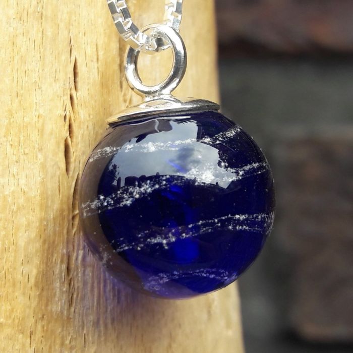 Glazen ashanger bol met zilveren kapje - cobalt blauw (15 mm)