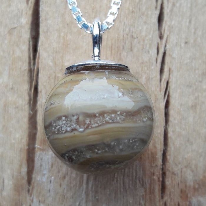 Glazen ashanger bol met zilveren kapje - taupe (15 mm)